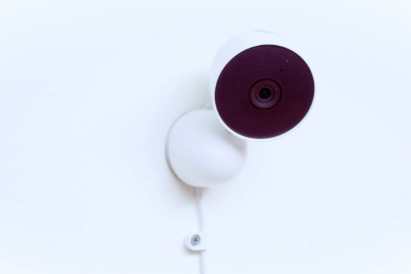 can i put a camera outside my apartment door